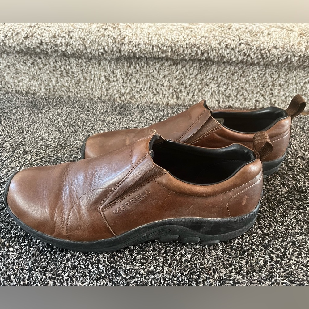 Men’s Merrell dressy/casual slip ons